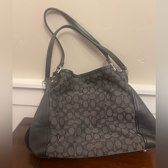 Sold - Picture 5 of 9